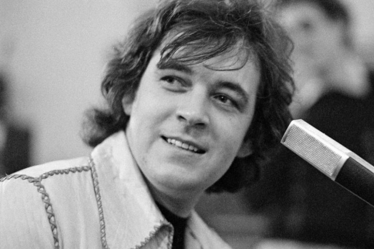 &Uuml;nl&uuml; m&uuml;zisyen Garry Brooker'den acı haber