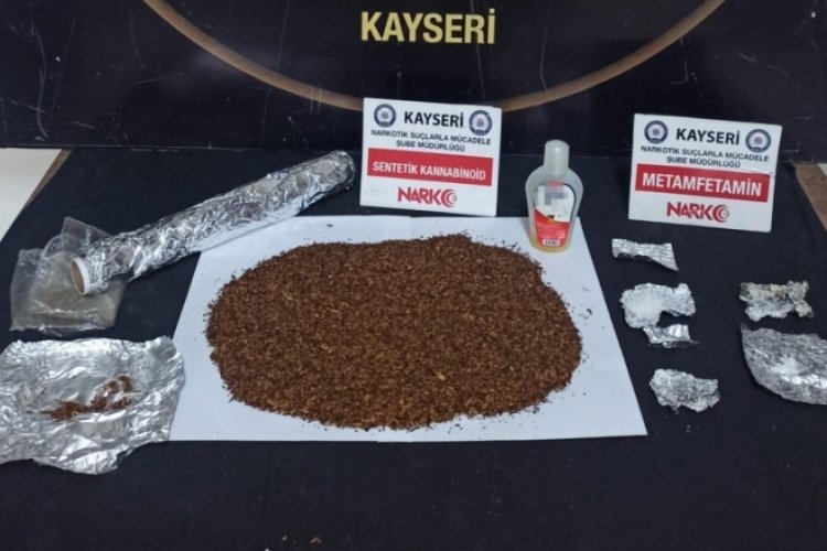 Kayseri'de uyuşturucu maddeyi sobaya attılar