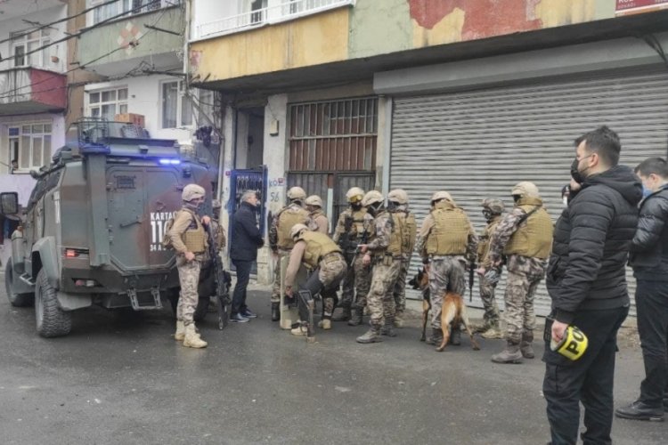 İstanbul'da eski eşini rehin alan kişi vuruldu