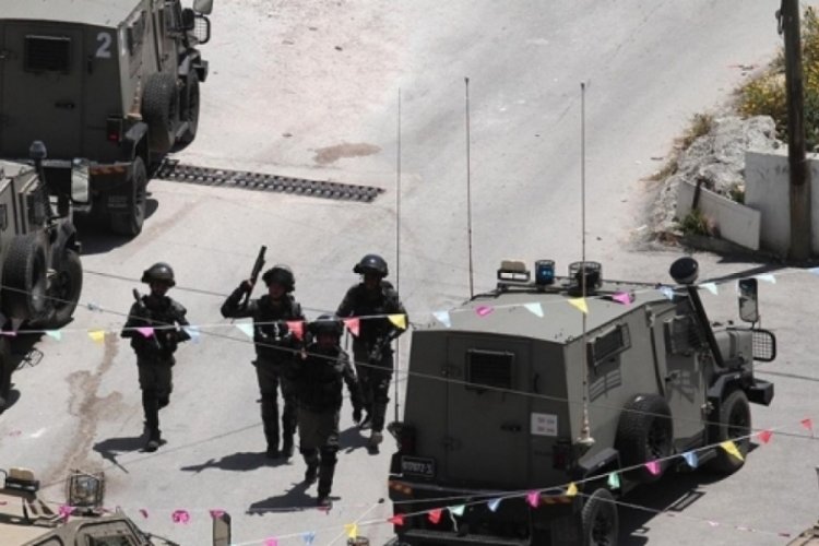 İsrail 23 Filistinliyi daha g&ouml;zaltına aldı