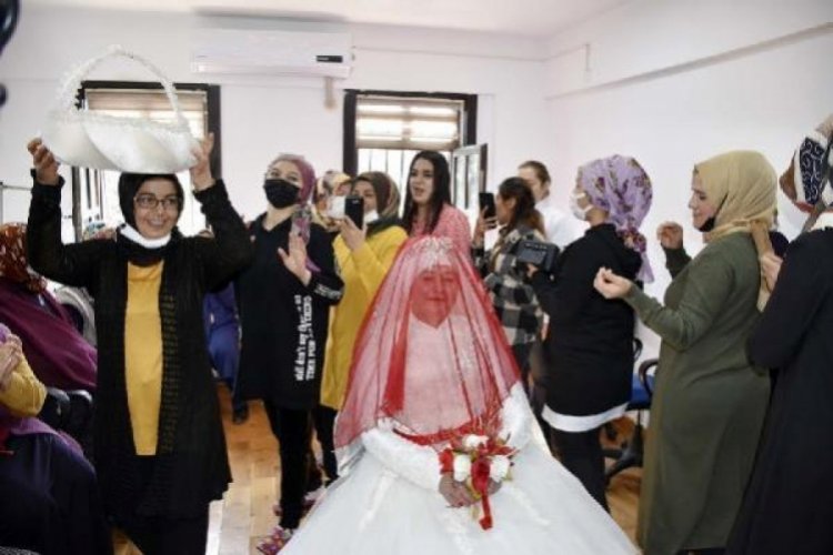 Zeliha Teyze'nin gelinlik hayali 38 yıl sonra ger&ccedil;ekleşti
