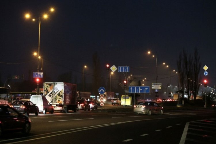 Kiev'de yaşayanlar şehri terk ediyor
