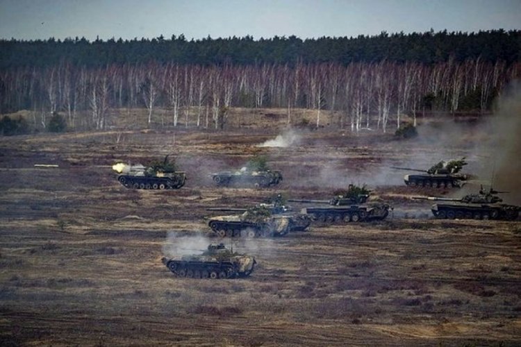 Rusya, Belarus ve Kırım'a da girdi!
