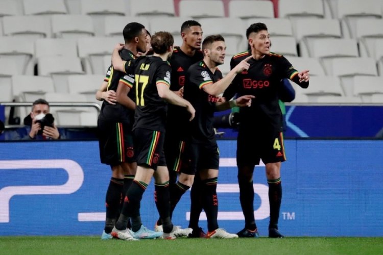 Ajax, Benfica deplasmanından avantajlı d&ouml;n&uuml;yor
