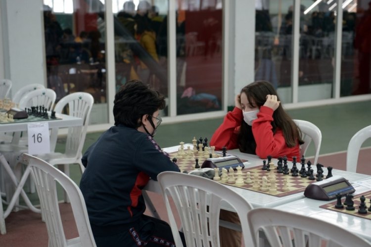 Bursa'da bu kez b&uuml;y&uuml;kler yarıştı