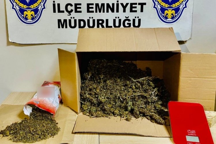 Evinde 1 kilo 750 gram uyuşturucu &ccedil;ıkan ş&uuml;pheli g&ouml;zaltına alındı
