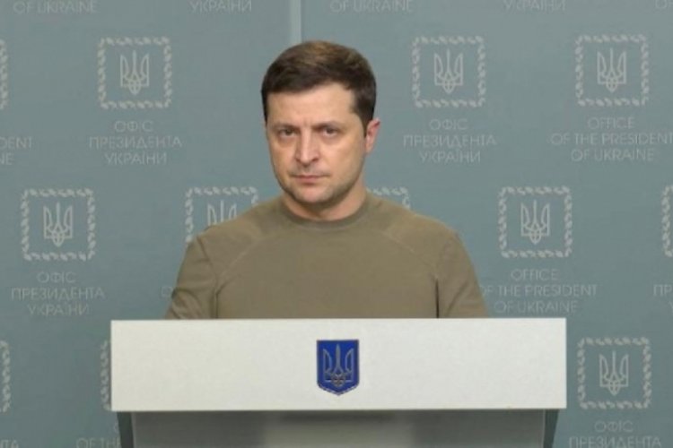 Zelenski: Batı sadece vereceği destek hakkında konuşuyor