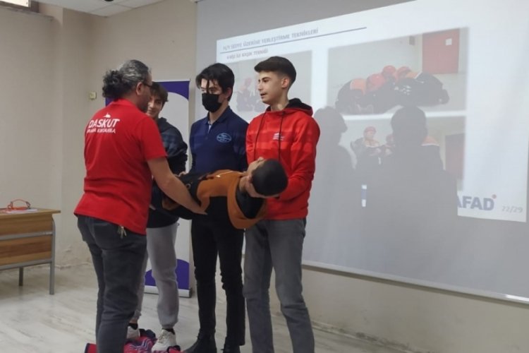 Bursa'da her okula afet ve acil m&uuml;dahale timi yetiştiriliyor (&Ouml;ZEL HABER)