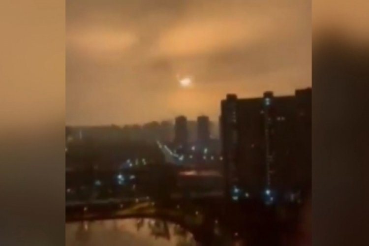 Kiev'de hava savunma sistemi iki saldırıya engel oldu