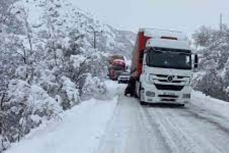 Valilik a&ccedil;ıkladı: Tunceli-Erzincan karayolu, tır ge&ccedil;işlerine a&ccedil;ıldı
