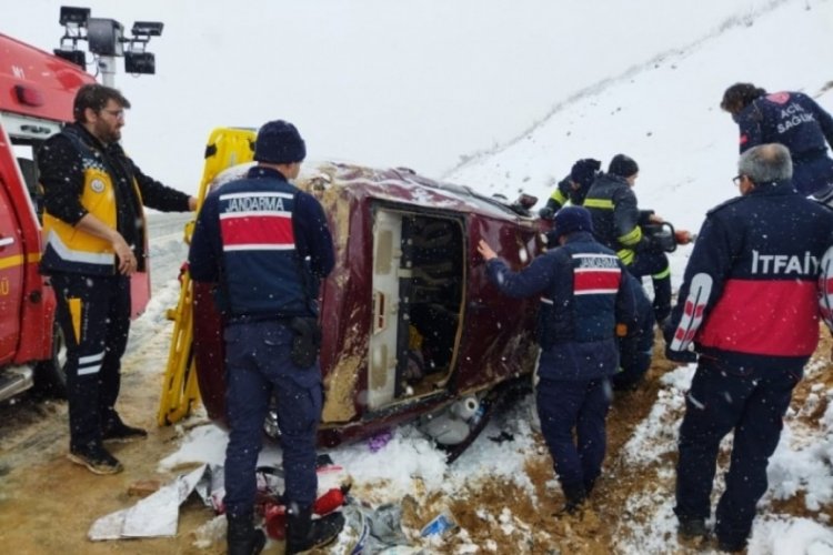 K&uuml;tahya'da otomobil takla attı: 1 yaralı