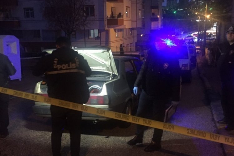 Kızını ve torunlarını almak i&ccedil;in giden &ccedil;ifte kurşun yağmuru: 1 &ouml;l&uuml;, 1 yaralı