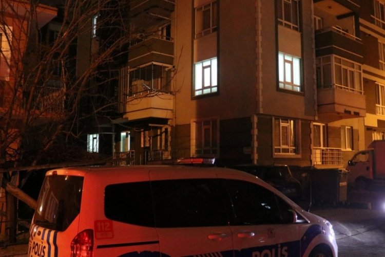 Sevgili dehşeti! Sırtından bı&ccedil;akladı