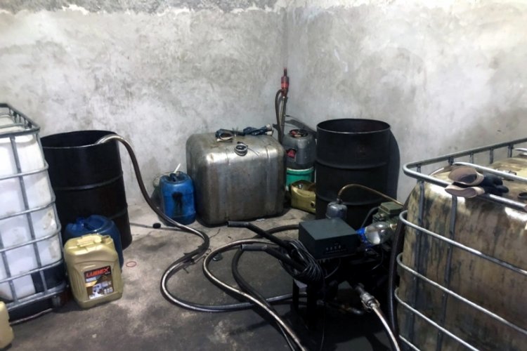 Adana'da bilerce litre sahte akaryakıt ele ge&ccedil;irildi