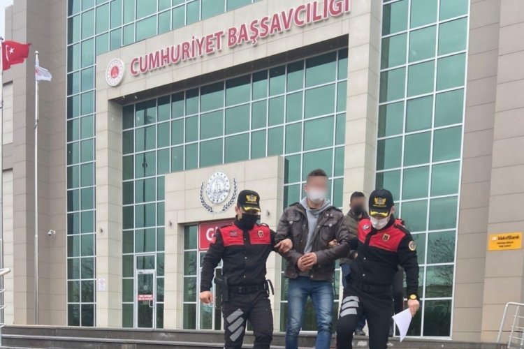 Yazlık evi talan ettiler, 20 bin lira zarar