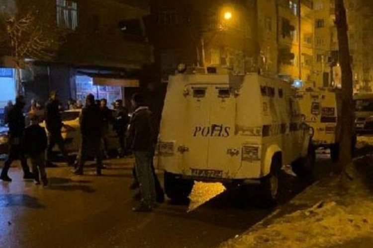 Diyarbakır'da 2 kuzeni tarafından &ouml;ld&uuml;r&uuml;ld&uuml;