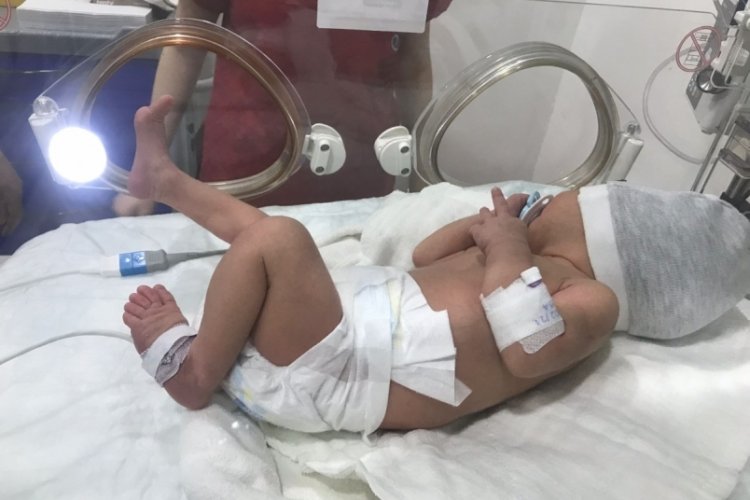Bursa'nın minik savaş&ccedil;ısı&nbsp;koronavir&uuml;se meydan okudu (&Ouml;ZEL HABER)