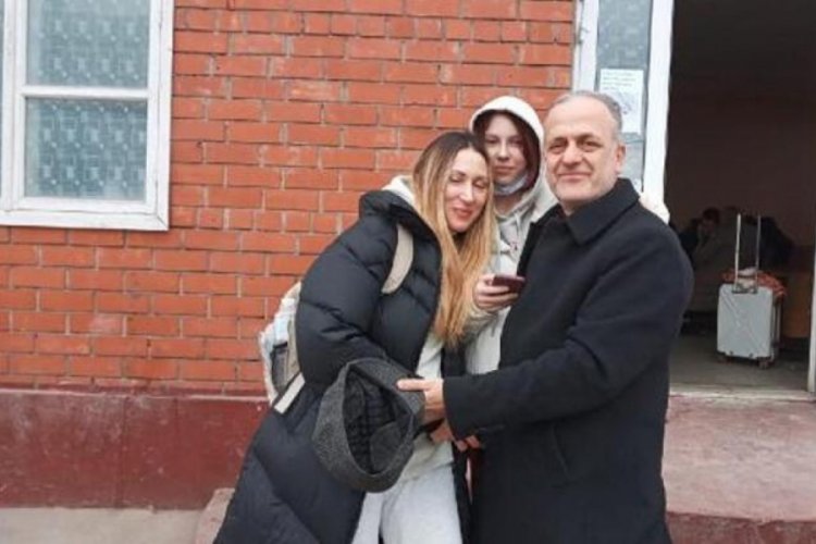 İzmit'ten Ukrayna'ya gidip ailesini getirdi