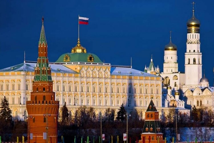 Kremlin: Yaptırımlara &ccedil;ıkarlar doğrultusunda cevap verilecek