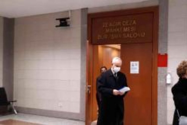 Emekli Tuğamiral Kır&ccedil;i&ccedil;ek Montr&ouml; Bildirisi davasında ifade verdi