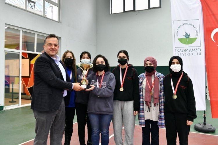 Bursa'daki satran&ccedil; coşkusunda kazananlar belli oldu