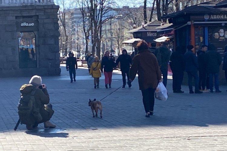 Kiev'de sokağa &ccedil;ıkma yasağı sona erdi, marketler doldu taştı