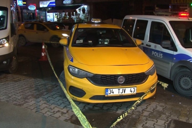 Kurşun yağmuruna tutulduğu aracıyla hastaneye gitti