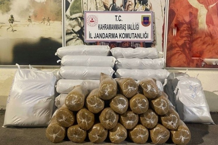 Tam 470 kilogram ka&ccedil;ak t&uuml;t&uuml;nle yakalandı