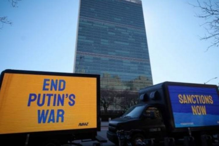 ABD, 12 Rus diplomatı sınır dışı ediyor