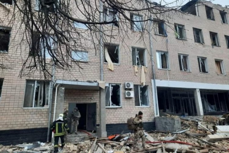 &Uuml;nl&uuml;lerin 'Savaşa hayır' paylaşımları