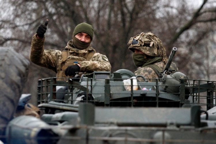 Ukrayna ordusu Rus askerlerini rehin aldı
