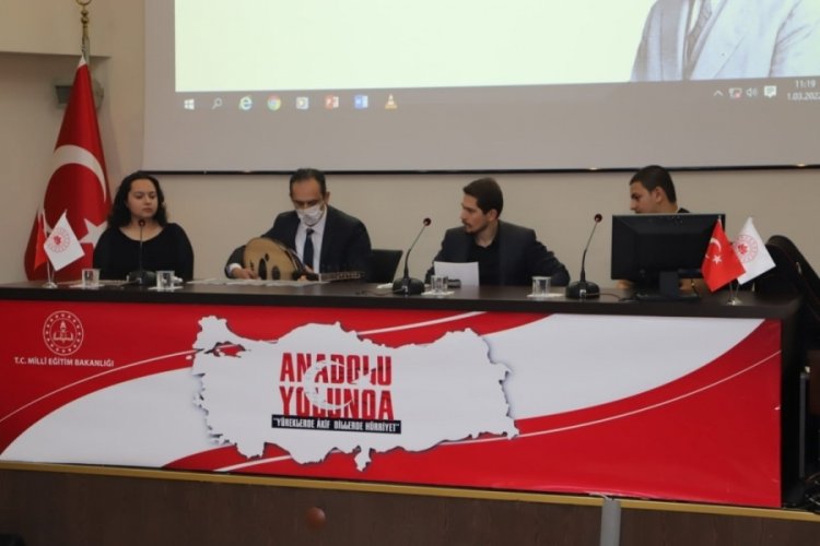 Bursa'da 'Y&uuml;reklerde Akif, Dillerde H&uuml;rriyet' sergisi