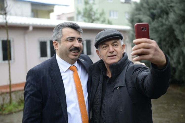 Bursa'da Başkan Yılmaz &ccedil;ift&ccedil;inin derdini dinledi