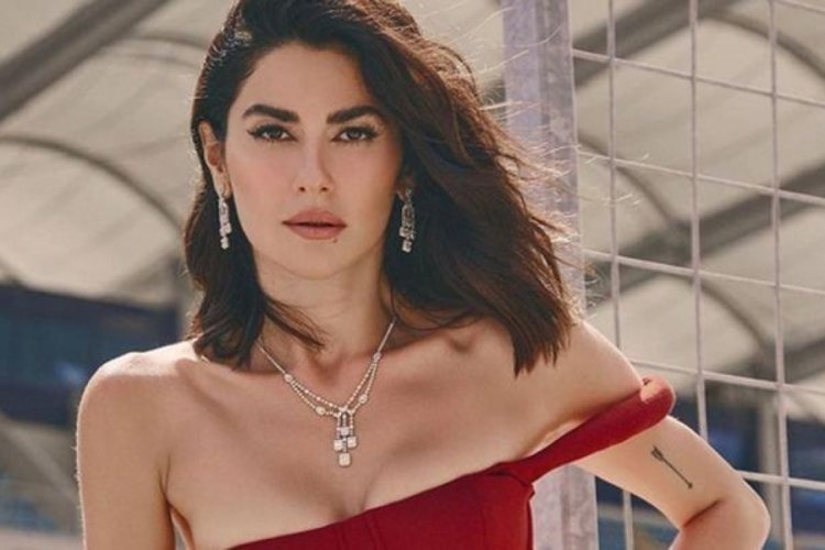 Nesrin Cavadzade'den servet değerinde imza