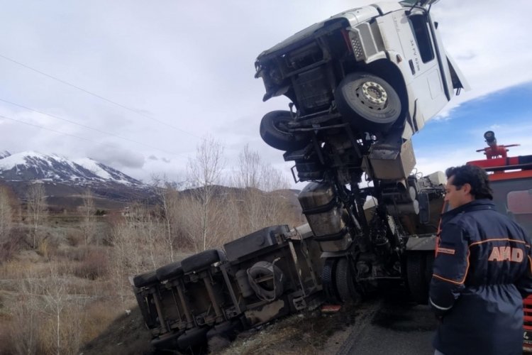 Erzincan'da trafik kazası: 1 yaralı