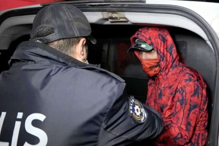Ruhsatsız tabanca ve t&uuml;fekle yakalandı, "Benim su&ccedil;um yok" dedi