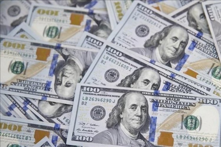 Rusya'dan 10 bin dolar &uuml;st&uuml; nakit para &ccedil;ıkarmak yasaklandı
