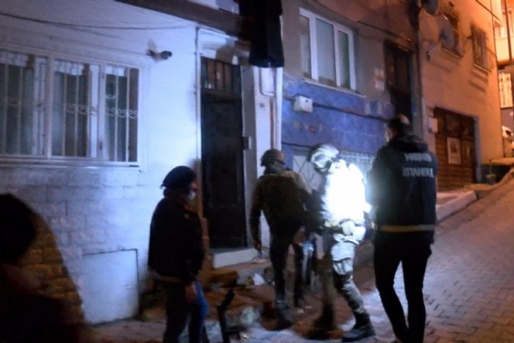 İstanbul'da sokak satıcılarına operasyon!