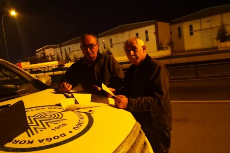 Ka&ccedil;ak avcılara karanlıkta baskın!