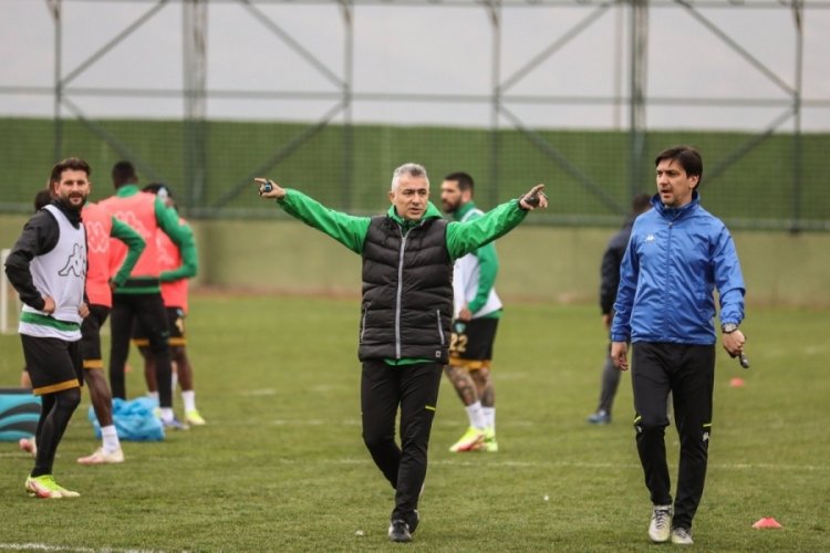 Mehmet Altıparmak "Forma rekabeti bize başarı getirecek"