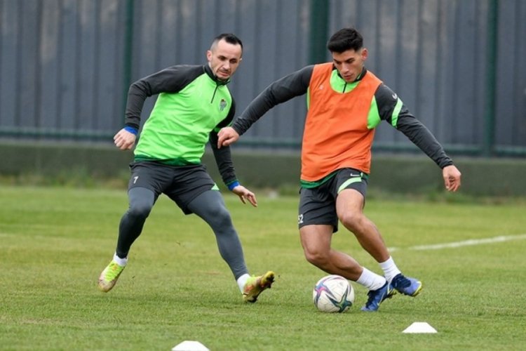 Bursaspor'da B. Boluspor ma&ccedil;ı hazırlıkları devam ediyor