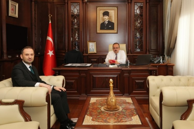 AA Bursa B&ouml;lge M&uuml;d&uuml;r&uuml; Aksoy, Vali Canbolat'ı ziyaret etti