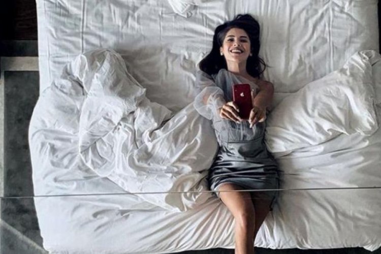 Yasak Elma'nın Kumru'su son pozuyla ortalığı yıktı!