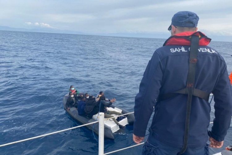 Bodrum'da 42 d&uuml;zensiz g&ouml;&ccedil;men kurtarıldı