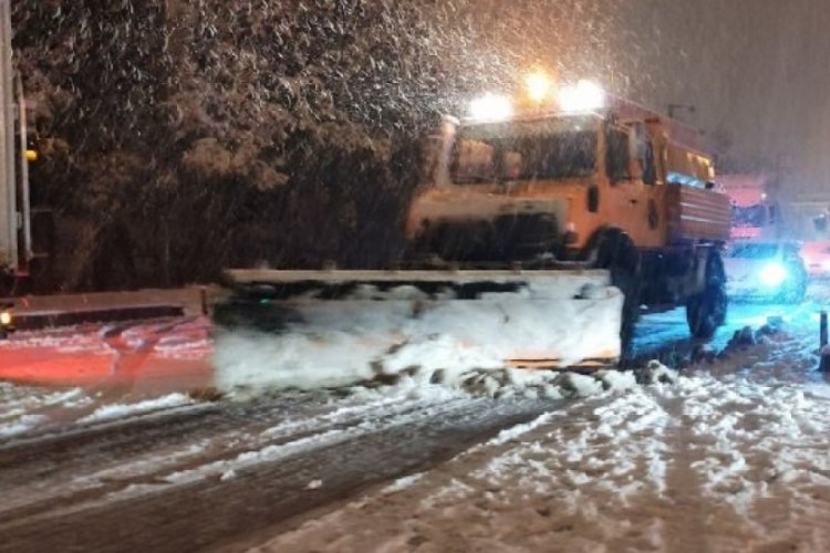 Burdur-Antalya ve Burdur-Isparta karayolu ulaşıma kapandı
