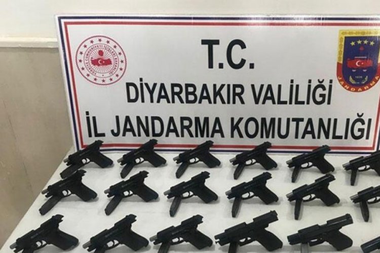 Diyarbakır'da 'silah ka&ccedil;ak&ccedil;ılığı' operasyonu yapıldı