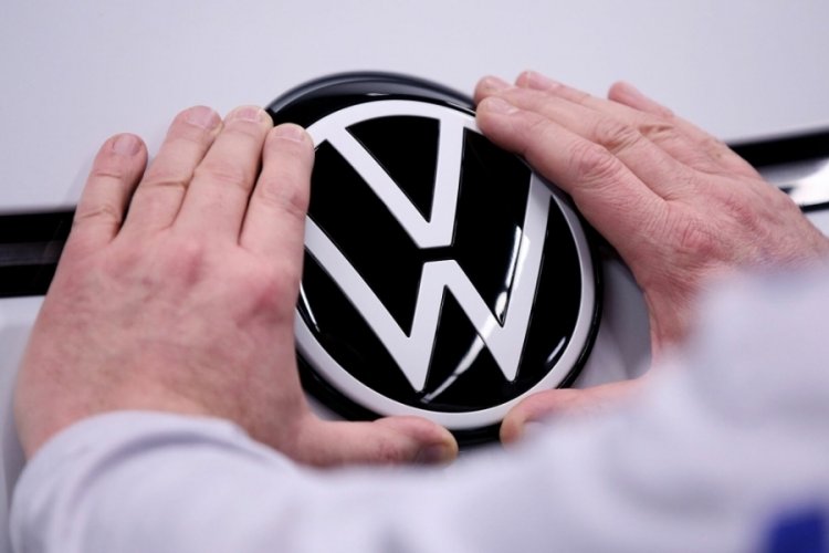 Volkswagen Rusya'dan &ccedil;ekiliyor