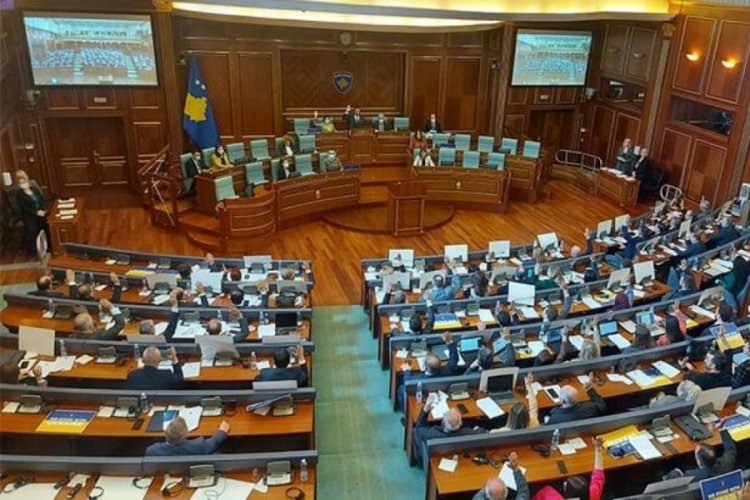 Kosova Meclisi, Rusya'nın saldırısını kınayan kararı onayladı