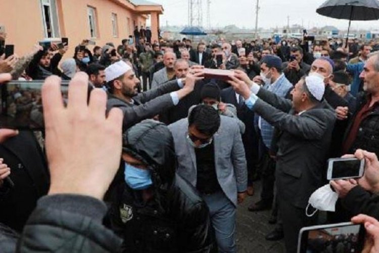 Bitlis'te aralarında kan davası bulunan aileler barıştırıldı