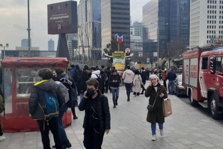 İstanbul Yenikapı-Hacıosman metrosunda intihar girişimi